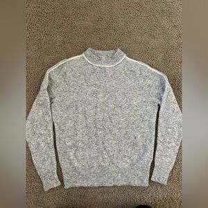 Athleta Women’s Light Gray Crewneck Sweater